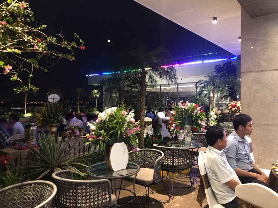 bàn ghế cà phê 