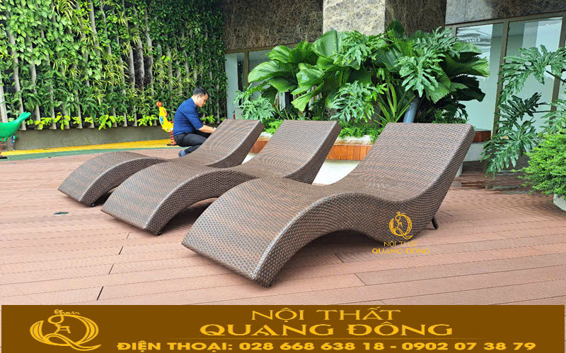 Ghế nằm hồ bơi đan nhựa giả mây QD-1279 kiểu dáng uốn lượn nghệ thuật đẹp mắt Ghế nằm hồ bơi QD-1279 sản phẩm đan nhựa giả mây êm thoáng dễ chịu cho người nằm