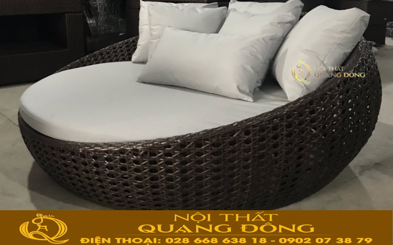 Ghế nằm hồ bơi sang trọng từ kiểu dáng với kiểu đan mắt cáo thoáng mát