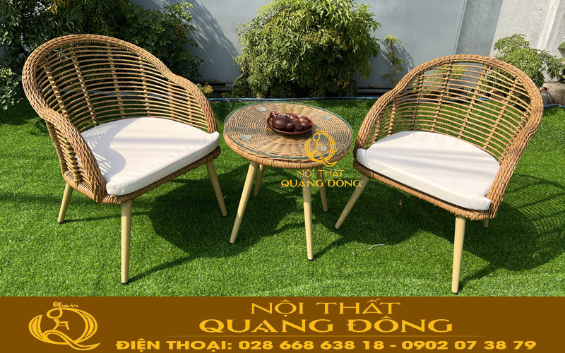 Mẫu bàn ghế ban công 1 bàn 2 ghế thích hợp cho không gian nhỏ, đơn giản nhưng không kém chất lượng