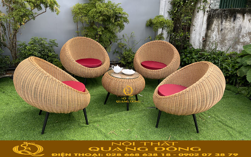 Bộ ghế trứng sử dụng 4 ghế cho không gian sân vườn ngoài trời