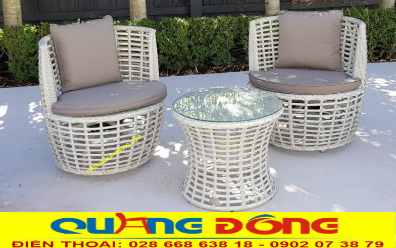 Bàn ghế nhựa mây ban công chung cư, căn hộ Bàn ghế ngoài trời màu trắng sang trọng