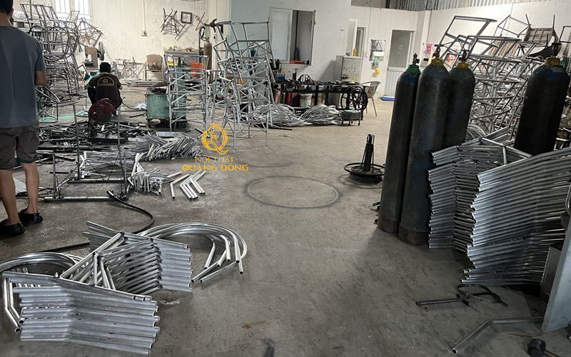 Khung sườn bàn ghế giả mây