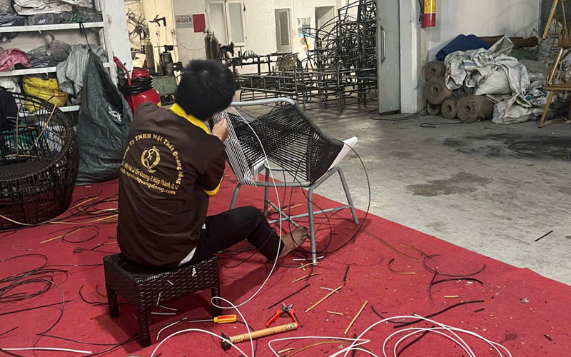 Bàn ghế cà phê giả mây được đan bằng sợi mây nhựa cao cấp
