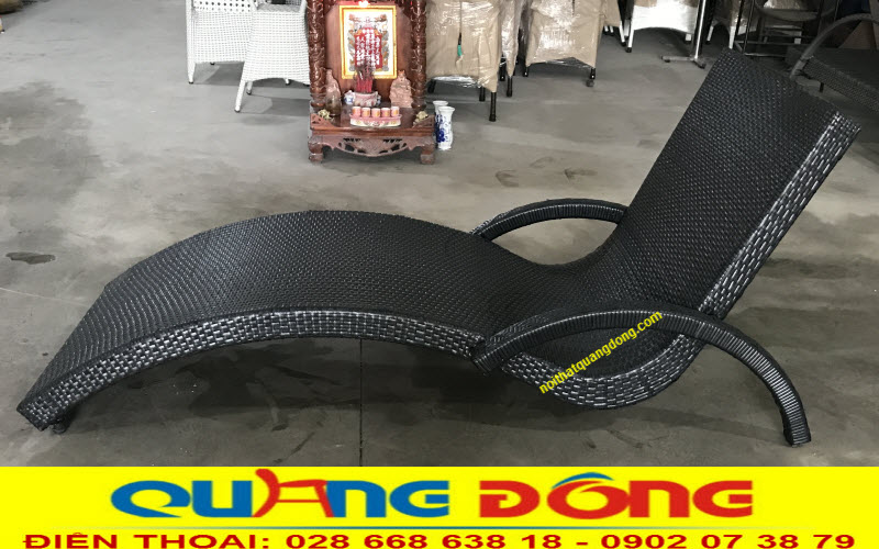 Ghế nằm hồ bơi QD-590 màu đen Ghế nằm hồ bơi giả mây