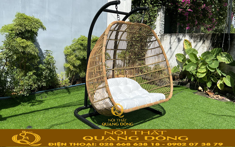 Xích đu giả mây QD-427 với thiết kế rộng lớn cho 2 người ngồi thoải mái