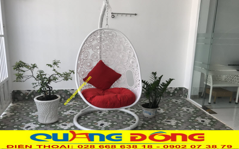 Xích đu mây nhựa QD-429 màu trắng tinh khôi Xích đu màu trắng